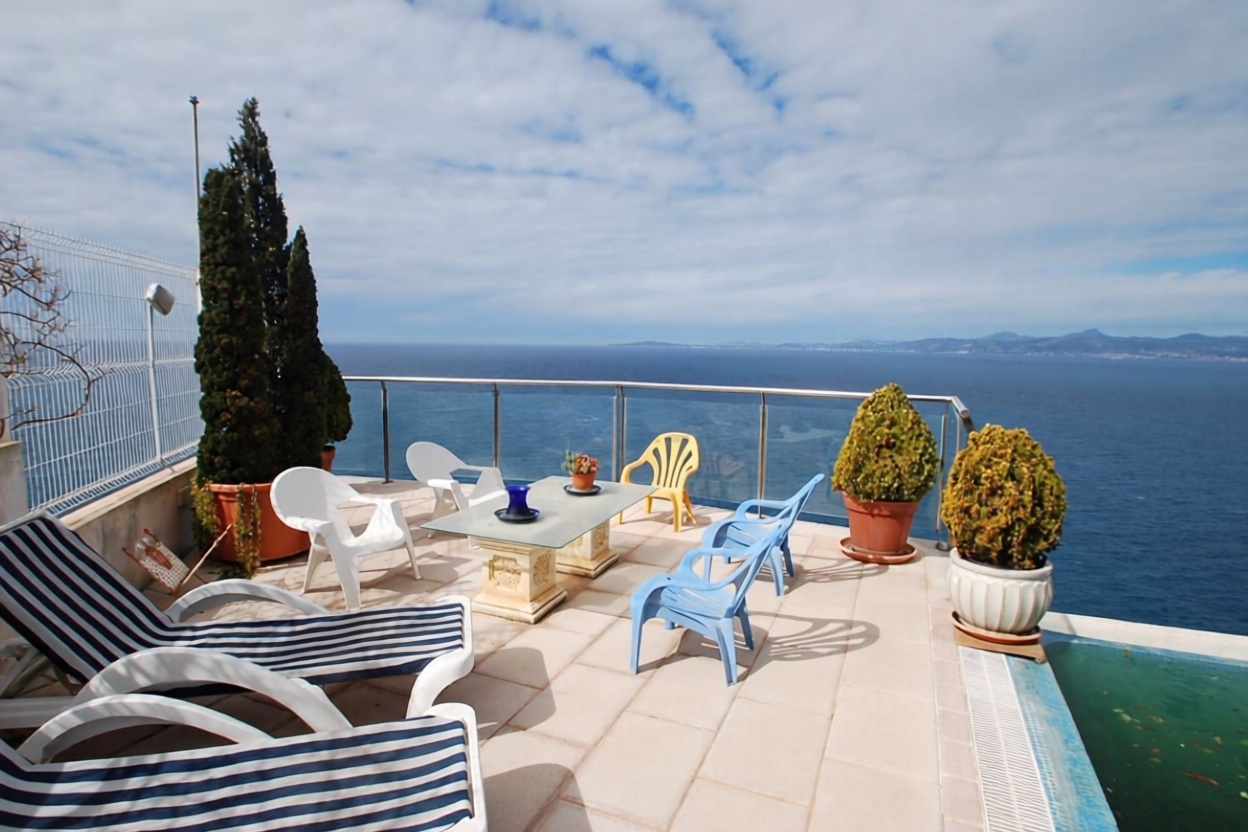 Chalet en venta con acceso directo a la playa en Llucmajor