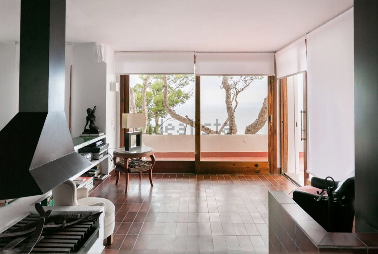 Chalet en venta con acceso directo a la playa en Llucmajor — Dormitorio