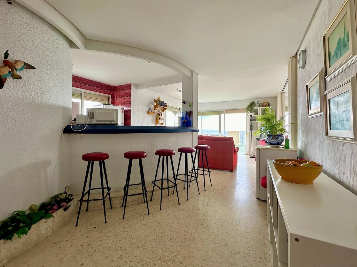 Attic for sale seafront in Fuengirola — Bedroom