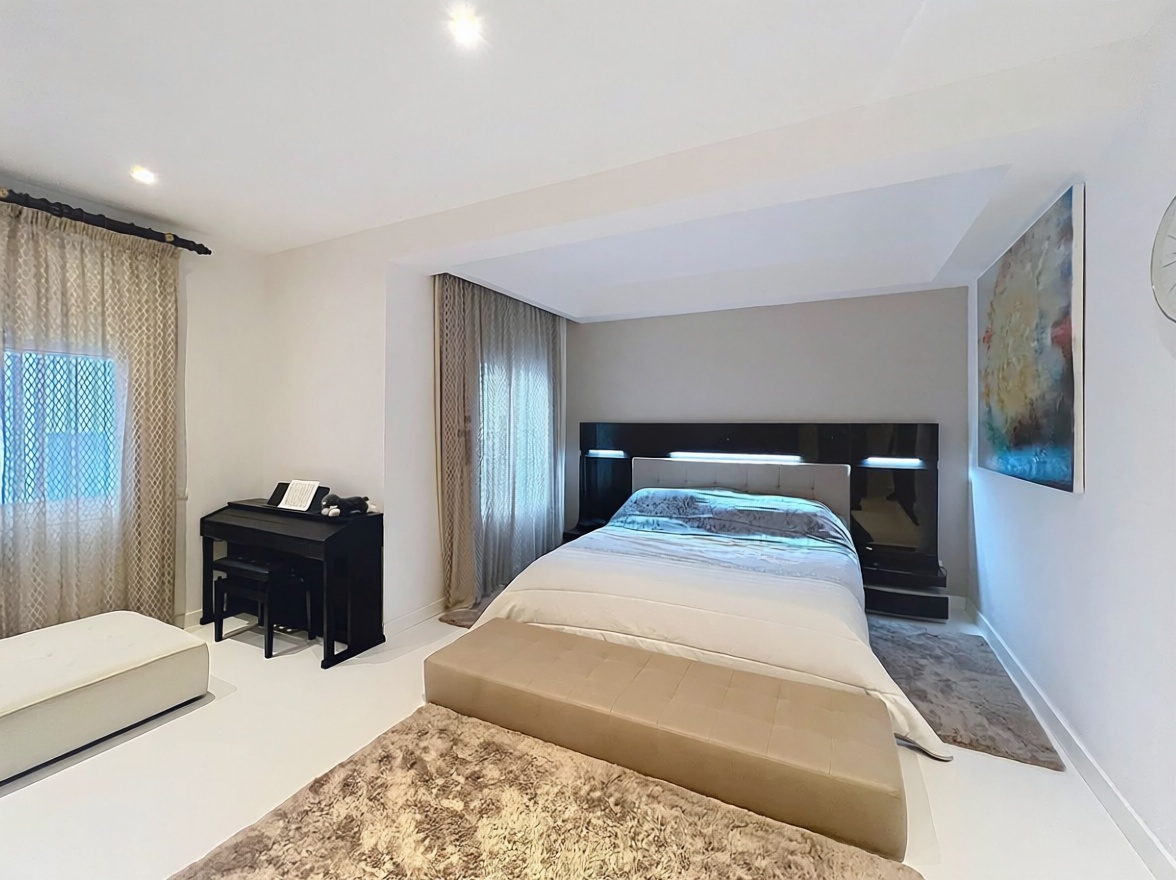 Appartement en première ligne de plage à Marbella — Chambre