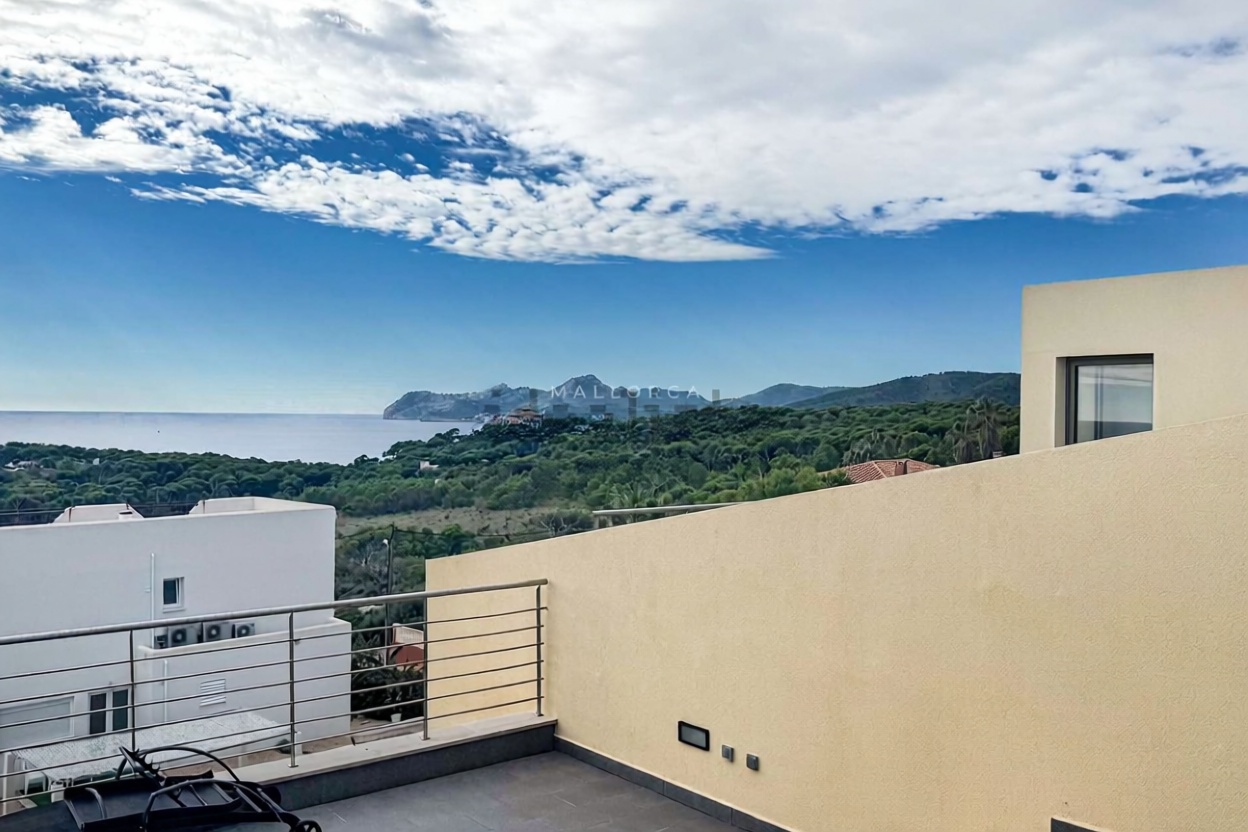 Chalet en venta con acceso directo a la playa en Capdepera