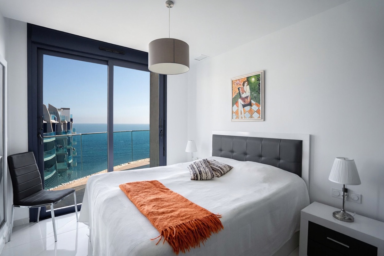 Duplex em primeira linha de praia em Torrevieja — Quarto