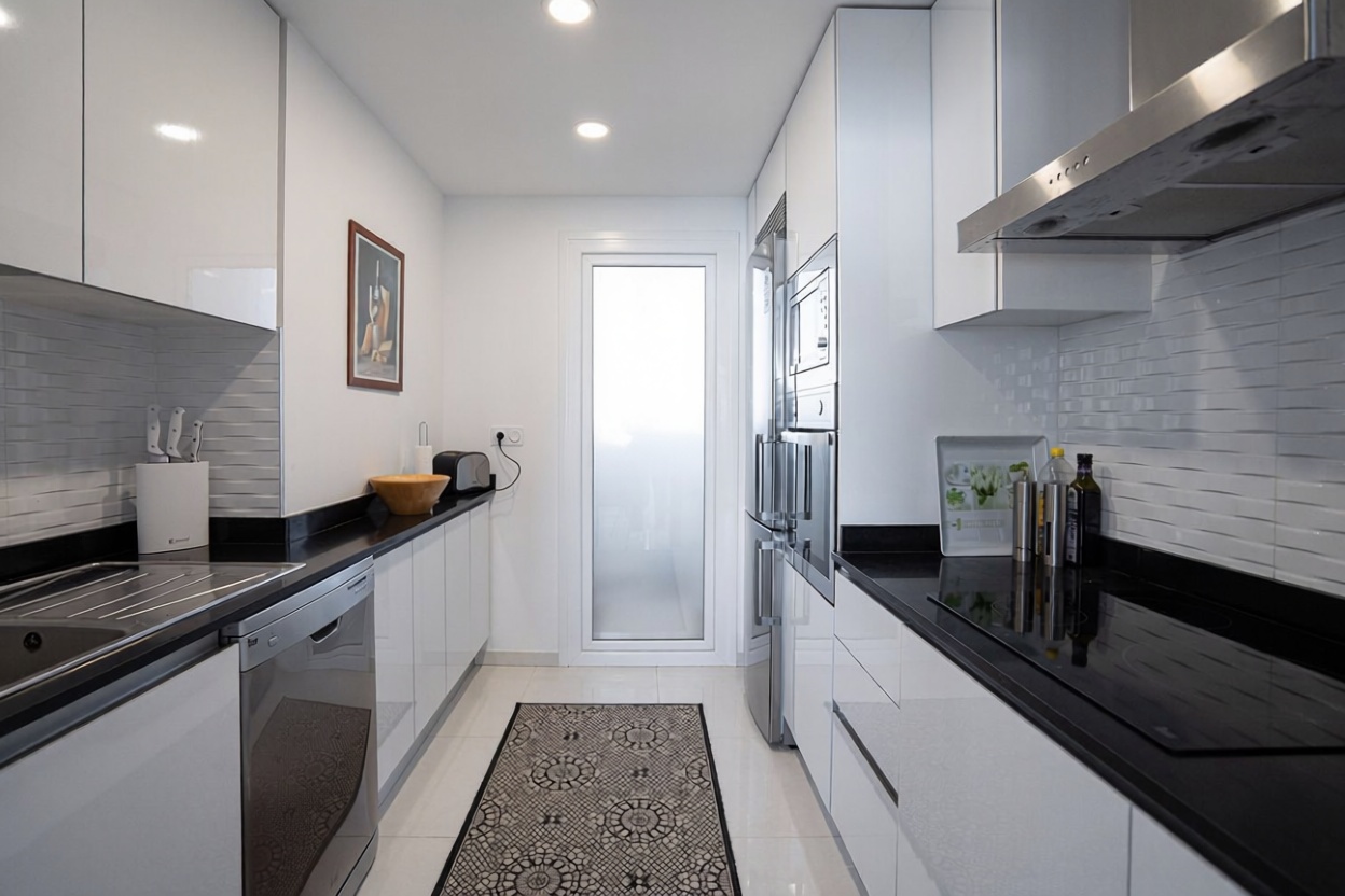 Duplex em primeira linha de praia em Torrevieja — Cozinha