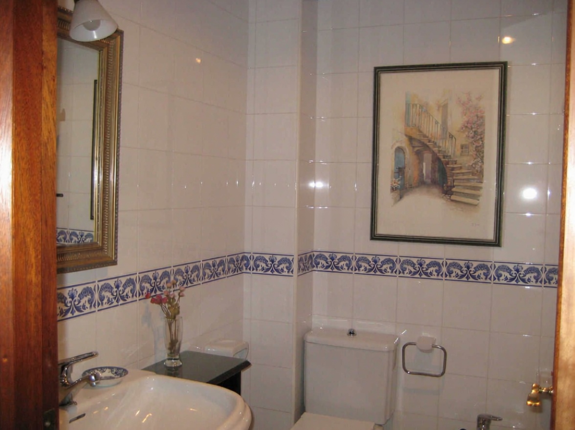 Flat for sale frontline beach in Porto do Son — Bathroom
