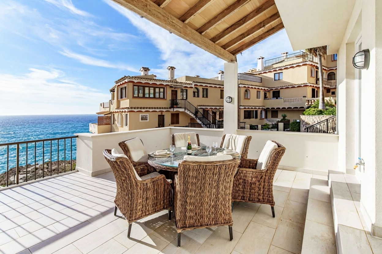 Beachfront flat in Calvià