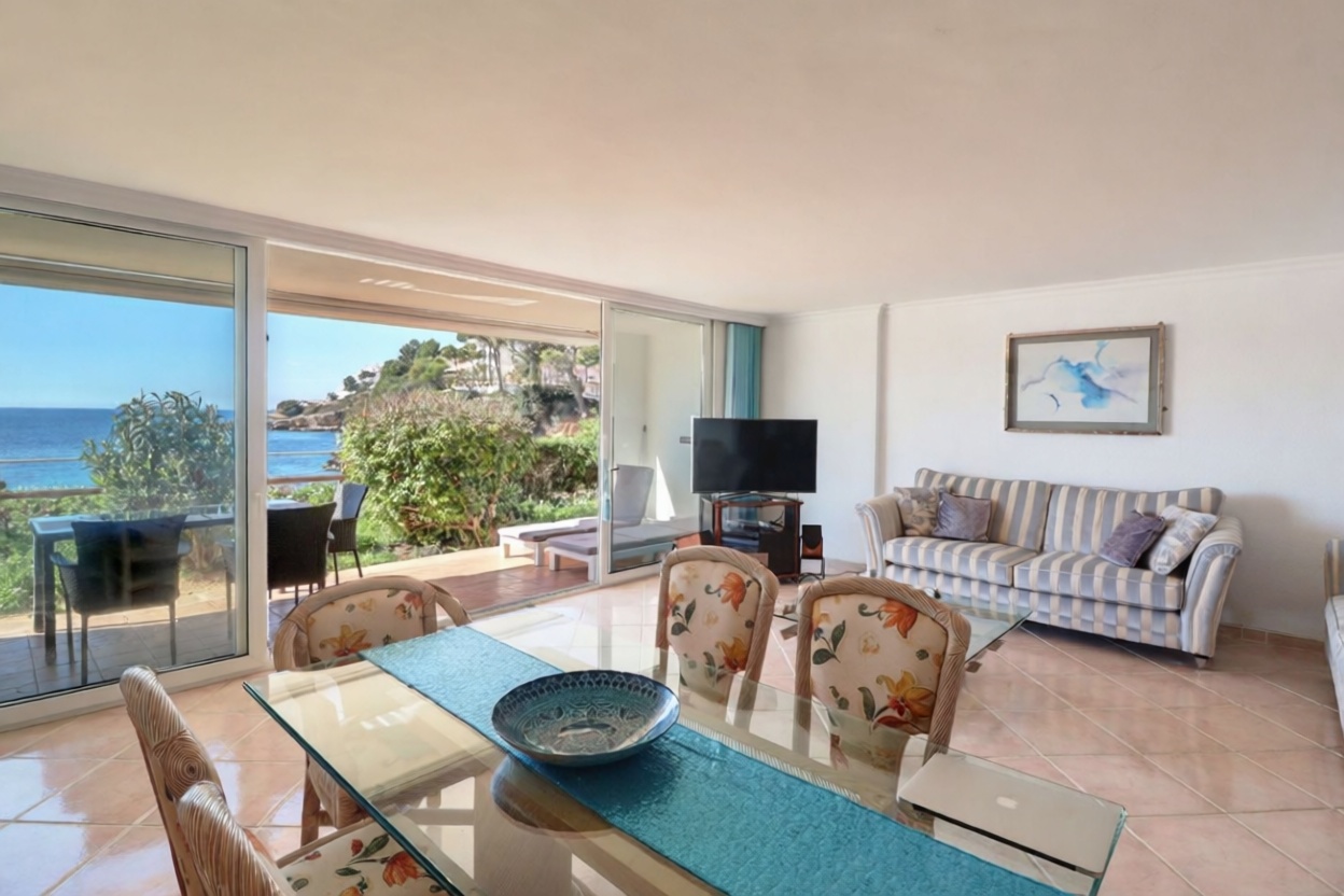 Apartamento à venda pé na areia em Calvià — Terraço mar