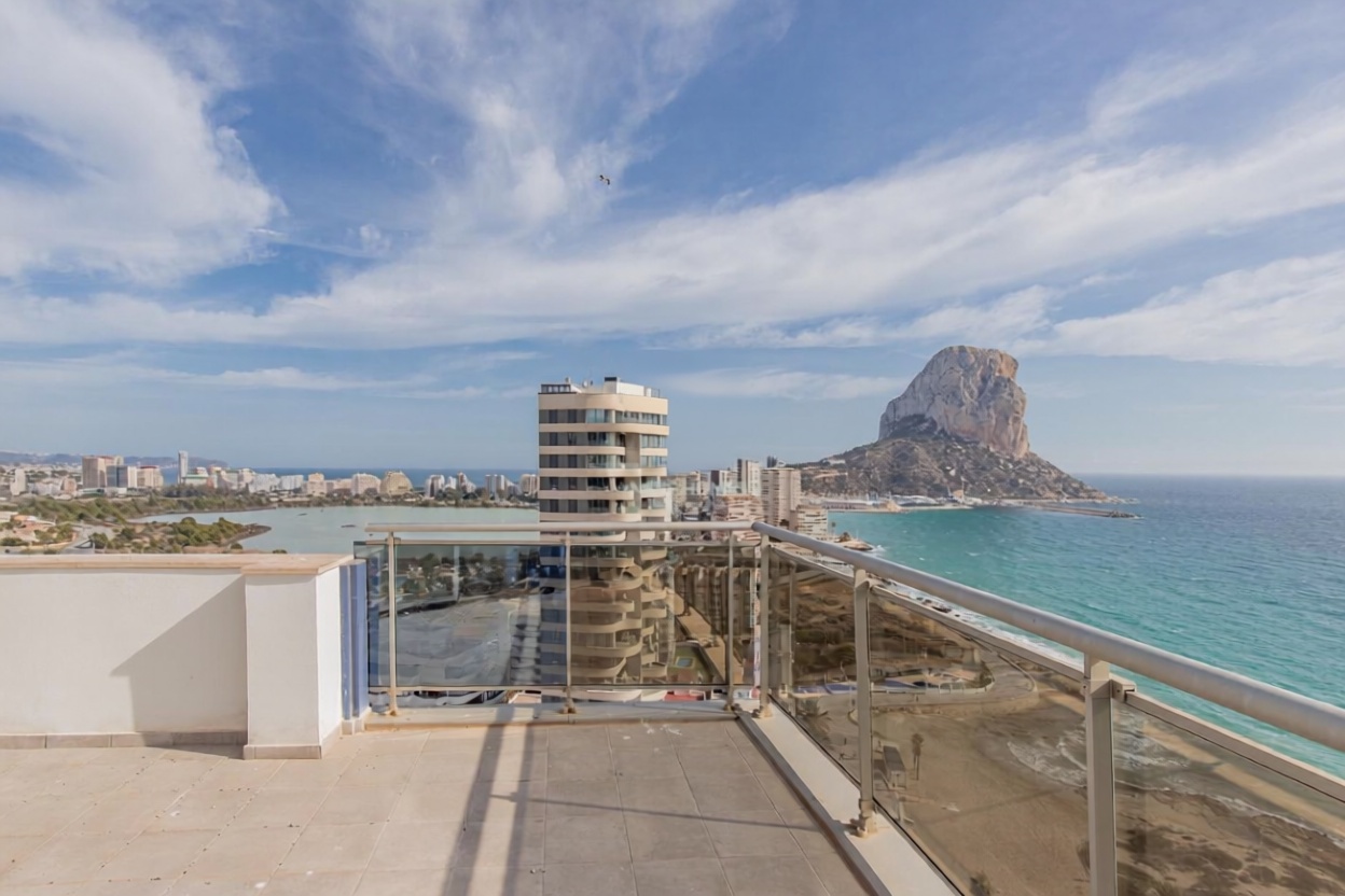 Piso en venta en primera línea de playa en Calpe