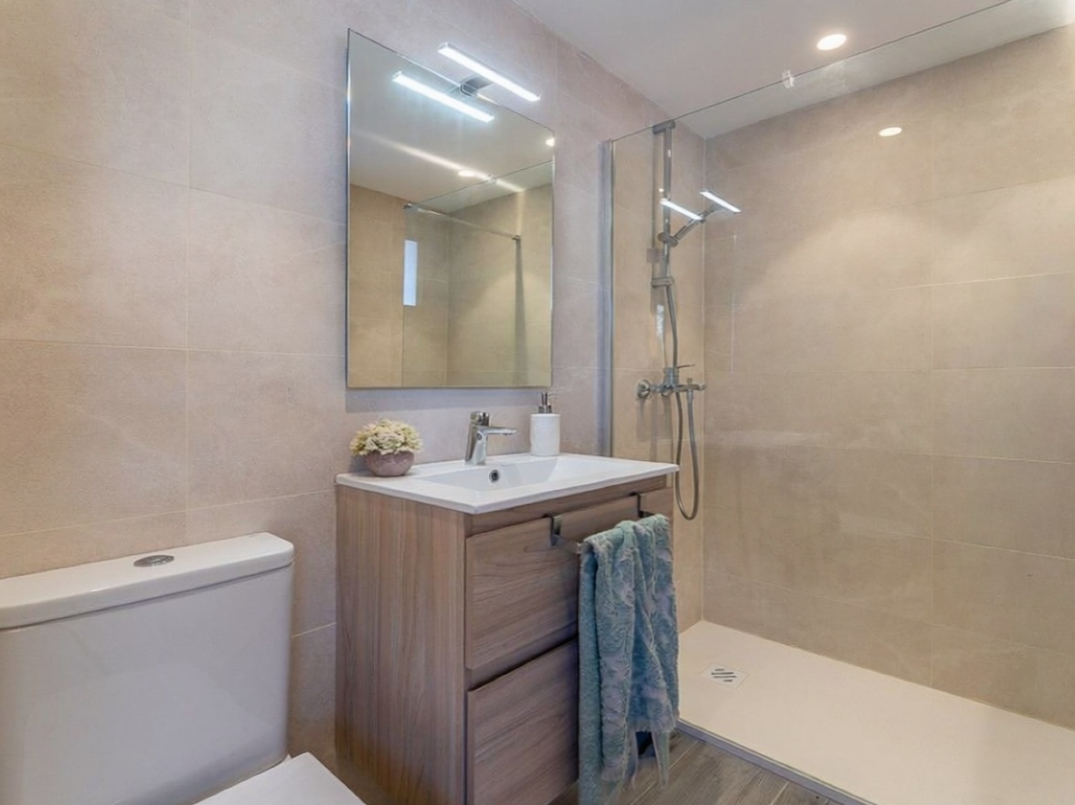 Apartamento à venda pé na areia em Palma de Mallorca — Casa banho