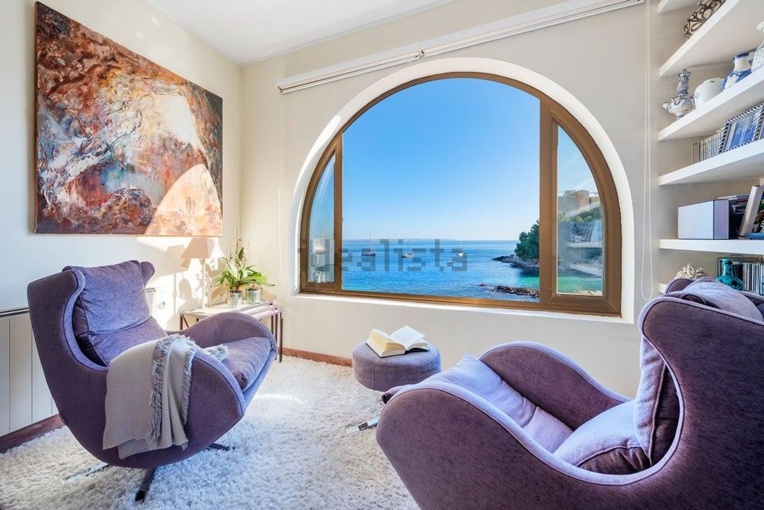 Seafront attic in Calvià — Sea view