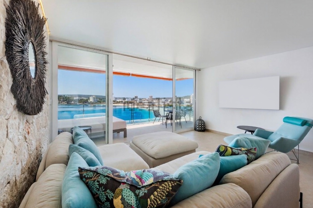 Appartement à vendre pieds dans l'eau à Calvià — Séjour