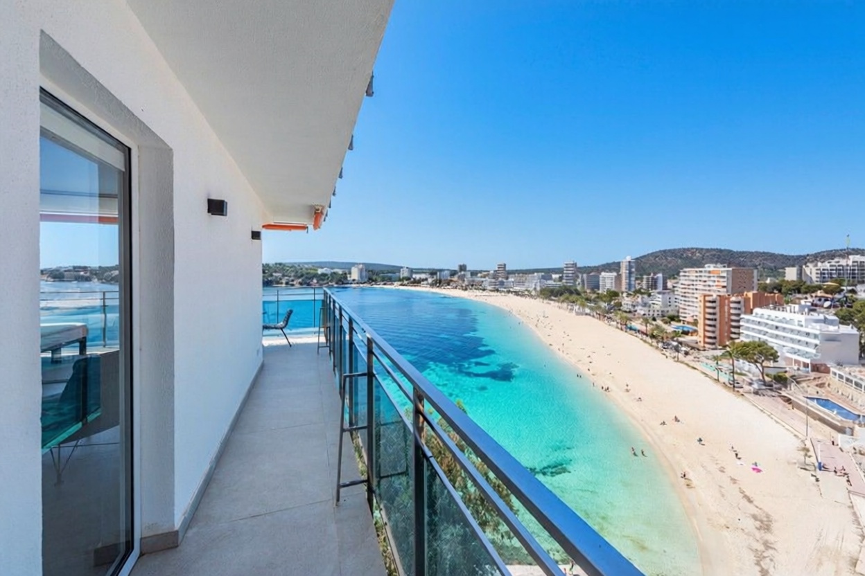 Appartement à vendre pieds dans l'eau à Calvià — Chambre