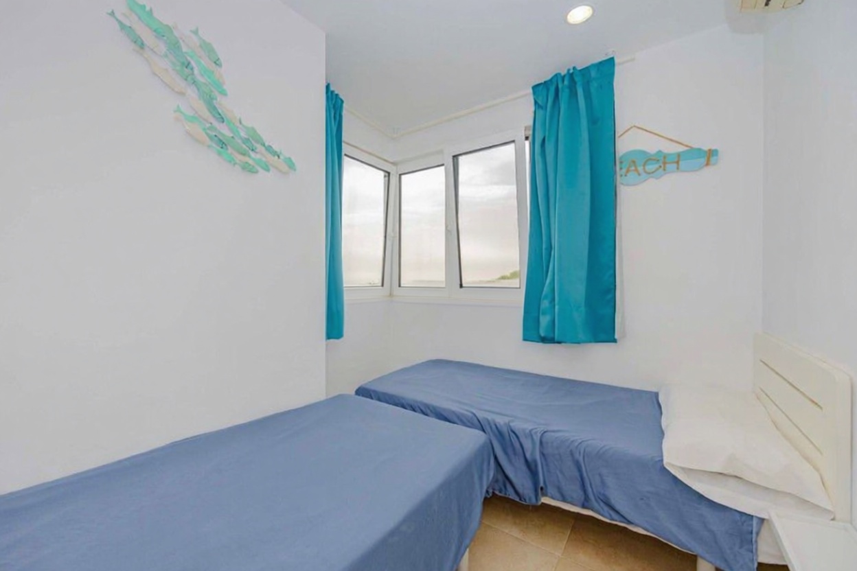 Ático en venta en primera línea de mar en Pollença — Dormitorio