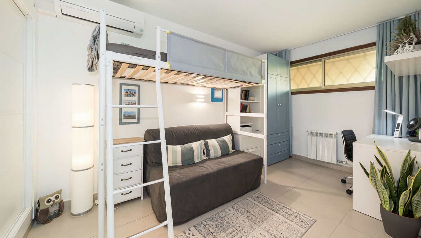 Apartamento à venda pé na areia em Calvià — Quarto