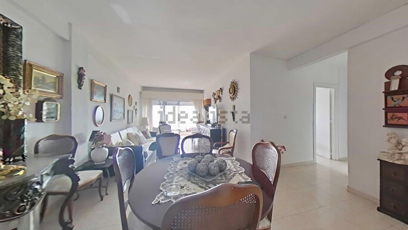 Appartement à vendre pieds dans l'eau à Fuengirola — Coin repas