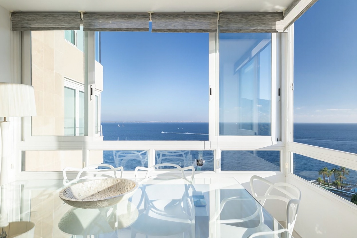 Piso en venta en primera línea de playa en Calvià