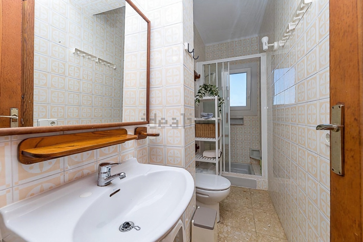 Chalet for sale with direct beach access in Santanyí — Bedroom