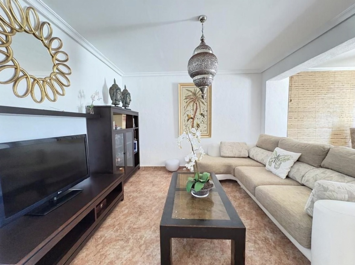 Chalet com acesso direto à praia em La Manga del Mar Menor — Sala
