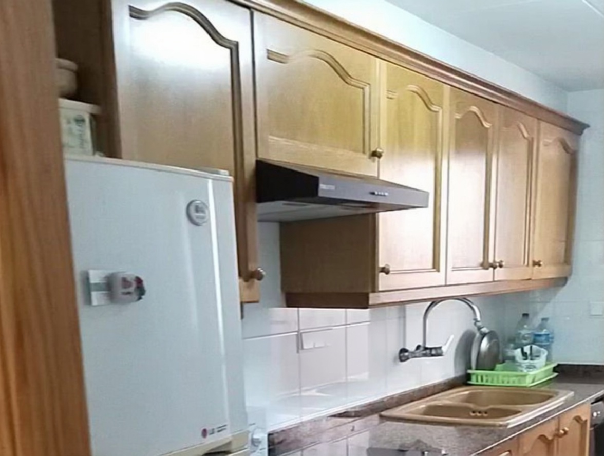 Piso en venta en primera línea de playa en Sant Antoni de Portmany — Cocina