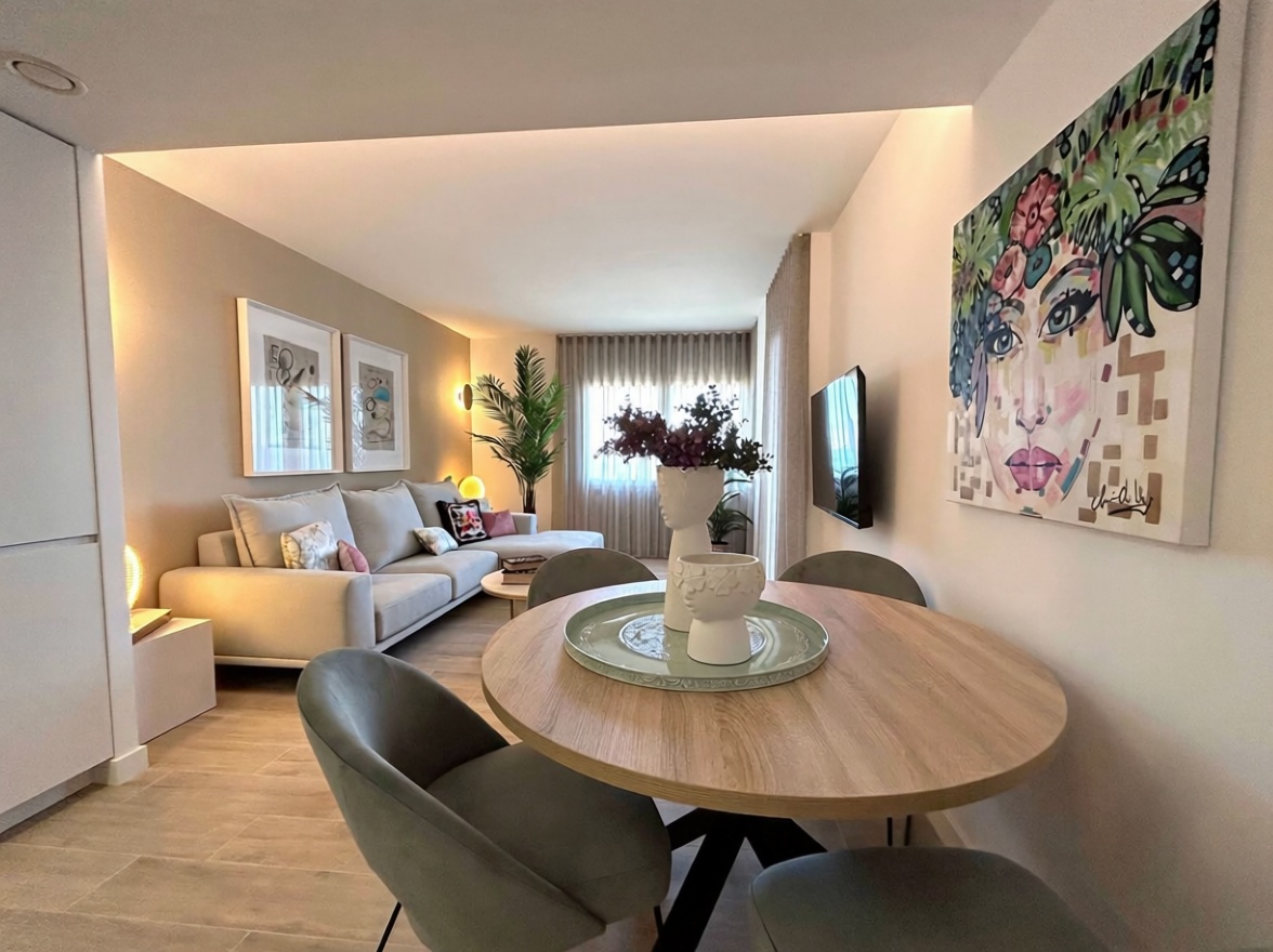 Appartement en première ligne de plage à Orihuela — Séjour