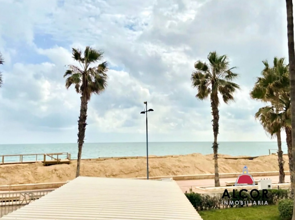 Appartement à vendre pieds dans l'eau à Peñíscola — Vue mer