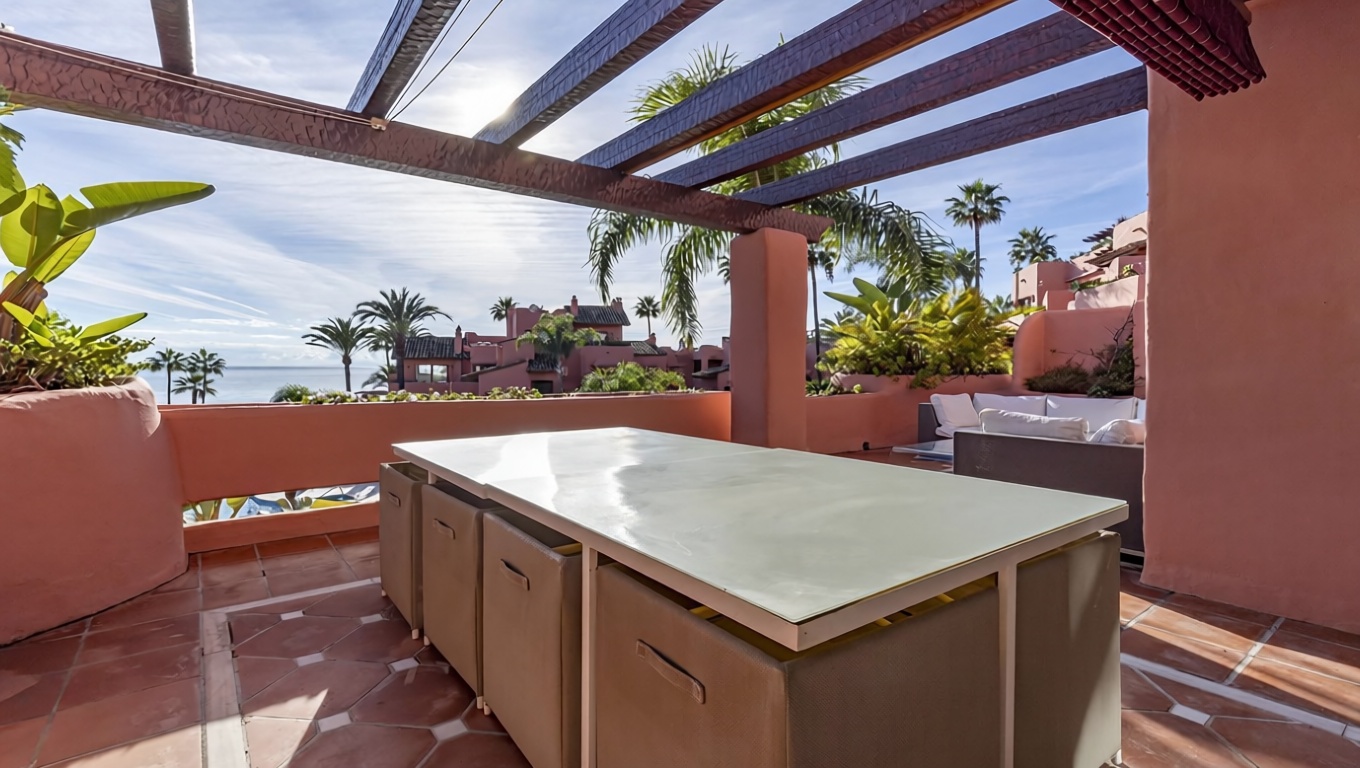 Apartamento à venda pé na areia em Estepona