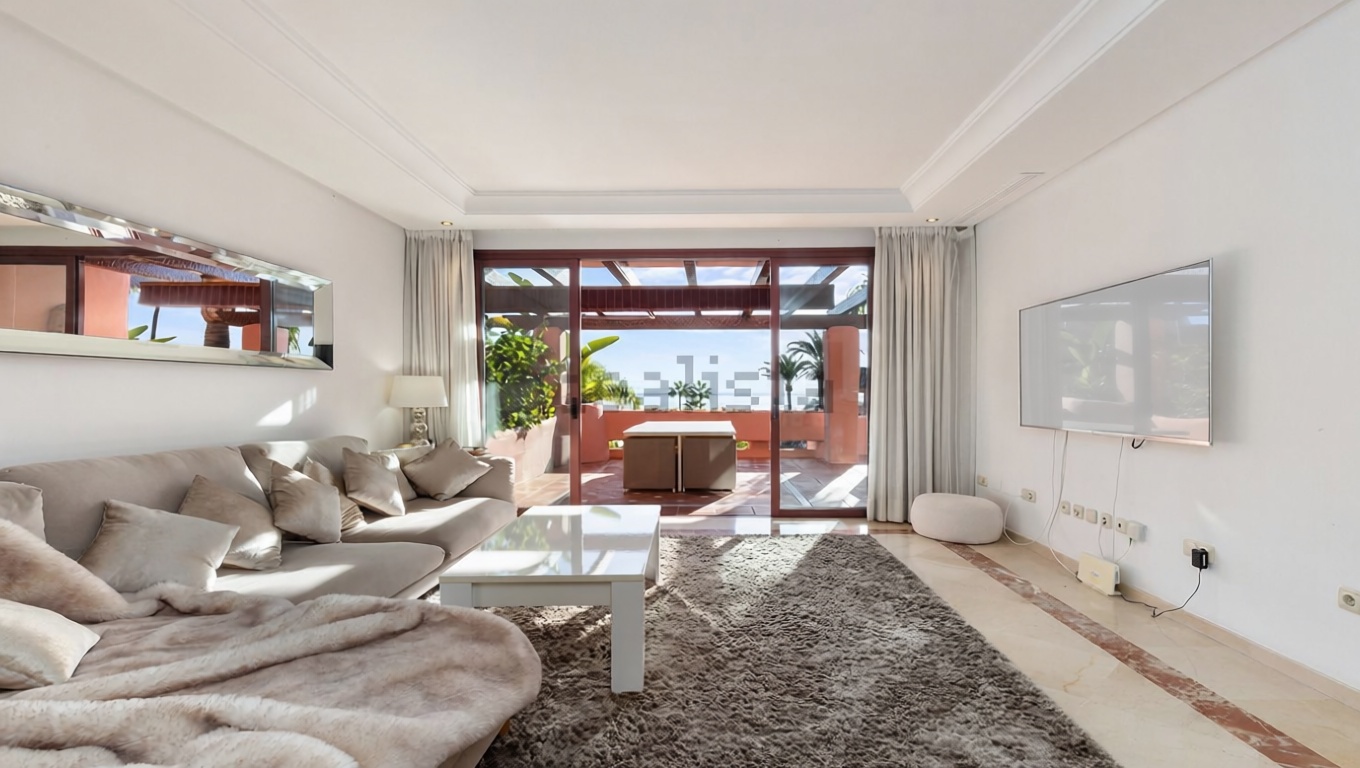 Appartement à vendre pieds dans l'eau à Estepona — Séjour