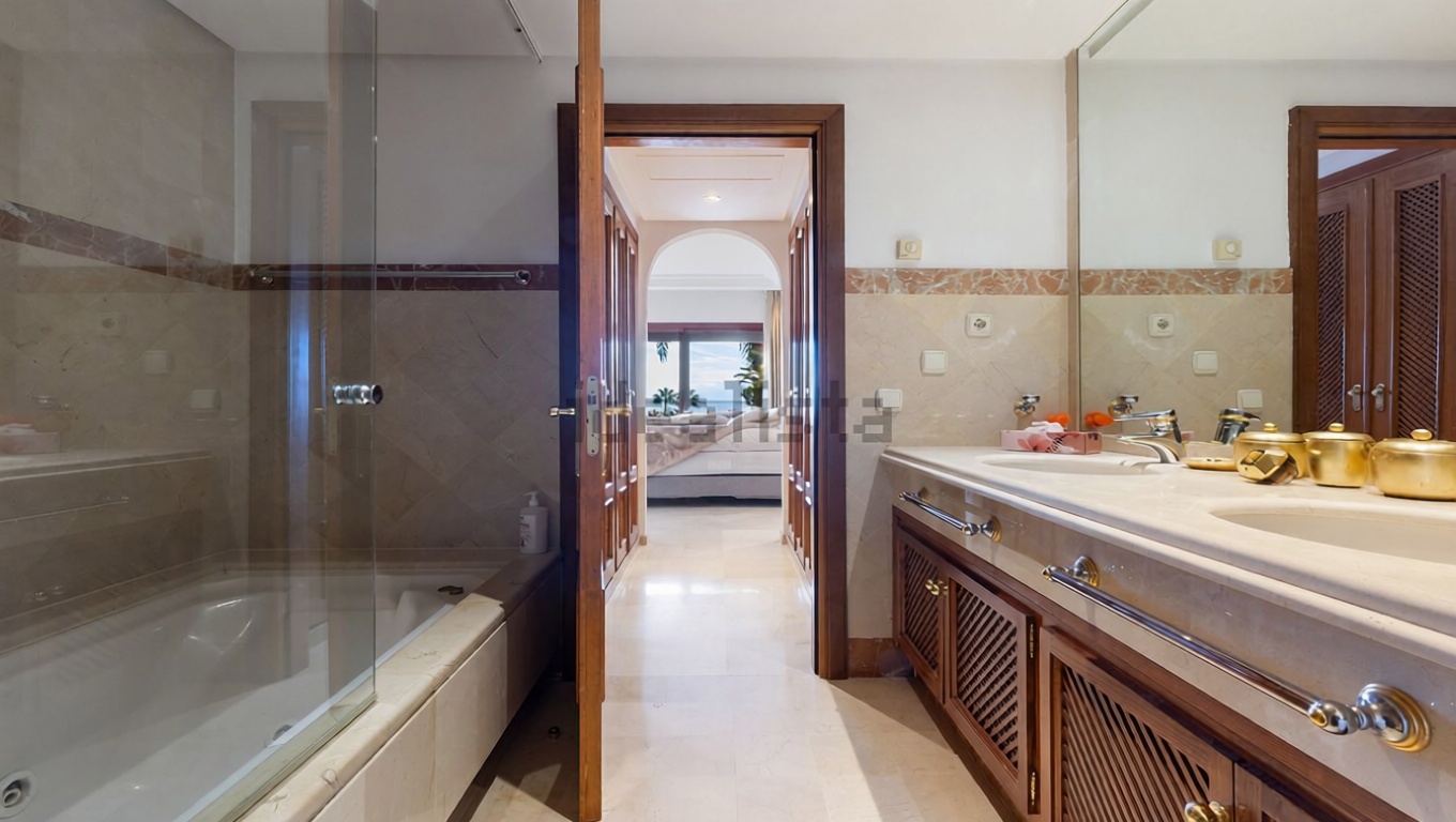 Appartement à vendre pieds dans l'eau à Estepona — Sanitaires