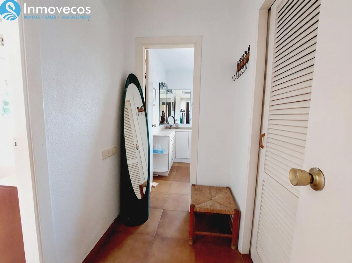 Chalet with direct beach access in La Manga del Mar Menor — Bedroom
