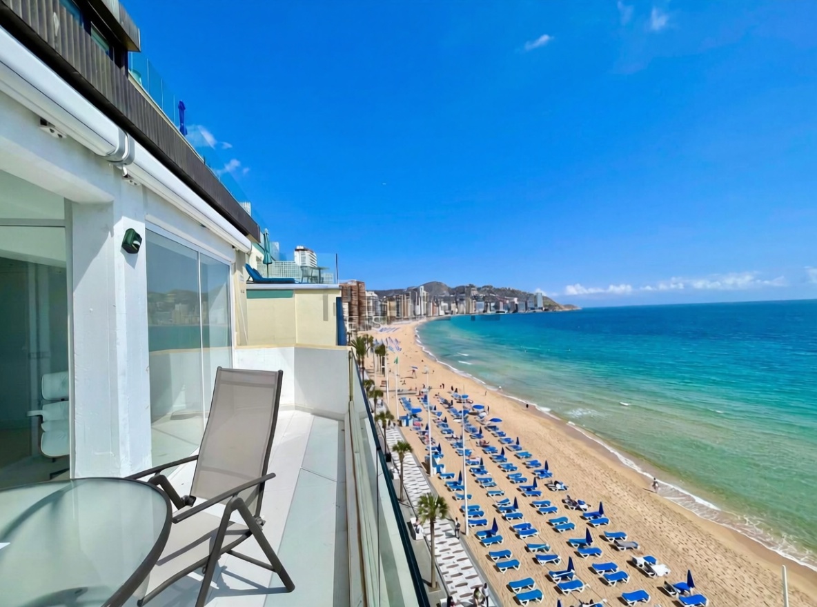 Piso en venta en primera línea de playa en Benidorm
