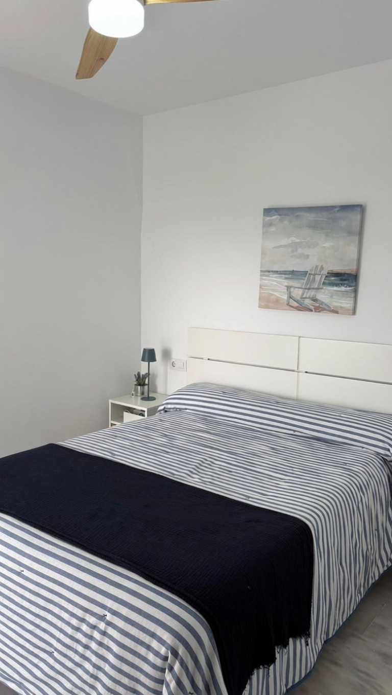 Wohnung zum Verkauf in direkter Strandlage in El Puerto de Santa María — Schlafzimmer