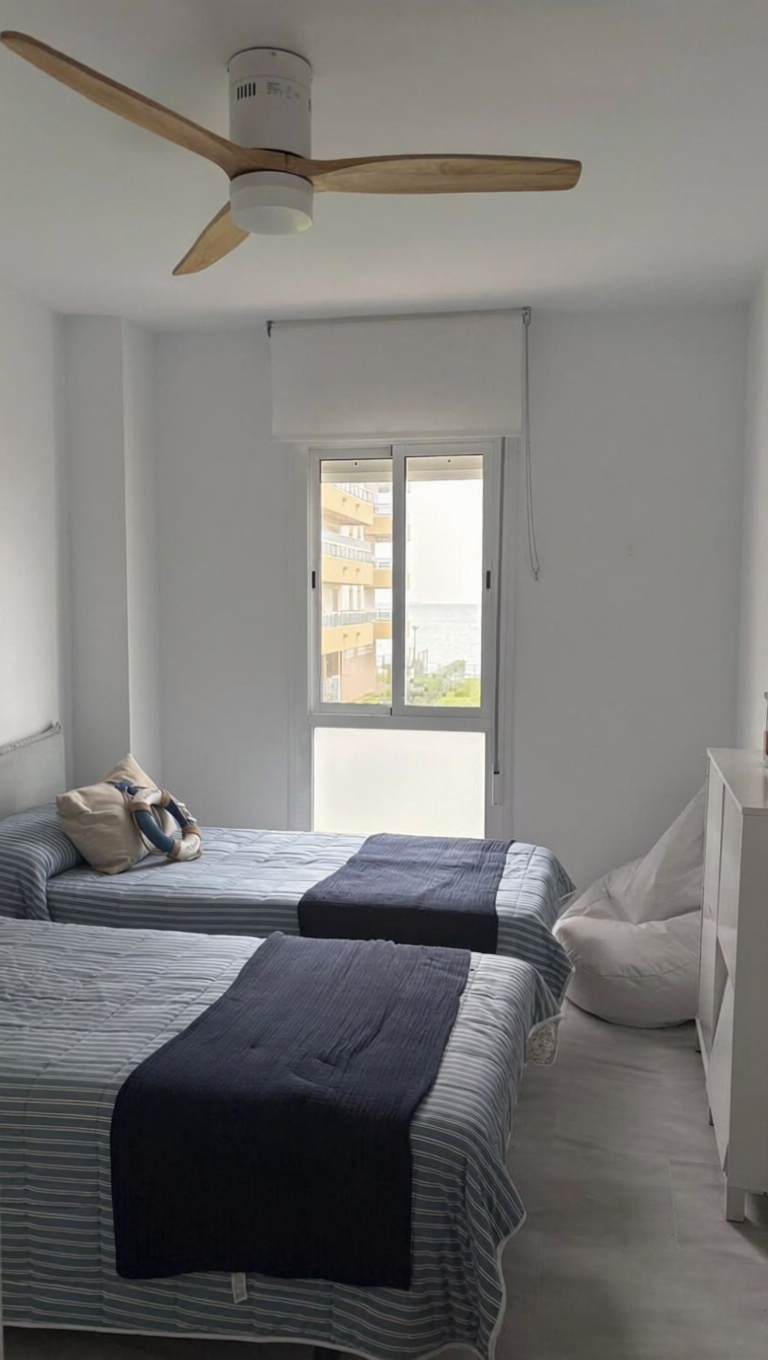 Wohnung zum Verkauf in direkter Strandlage in El Puerto de Santa María — Schlafzimmer