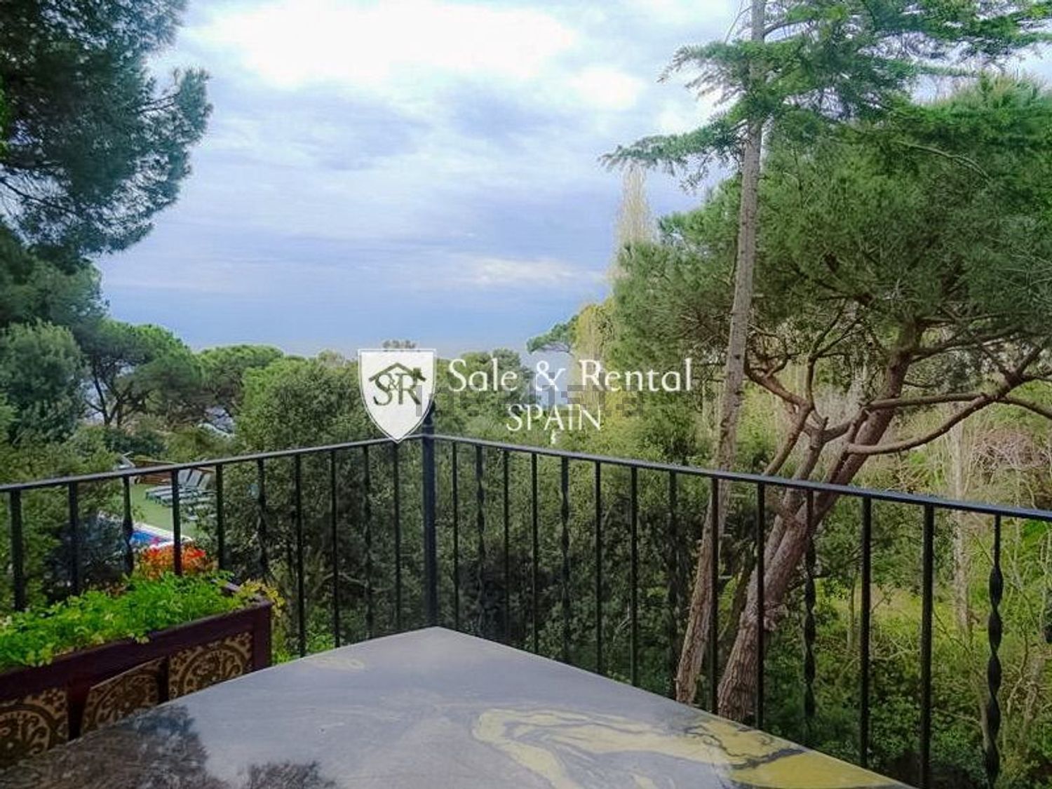 Chalet mit direkter Strandzugang in Lloret de Mar