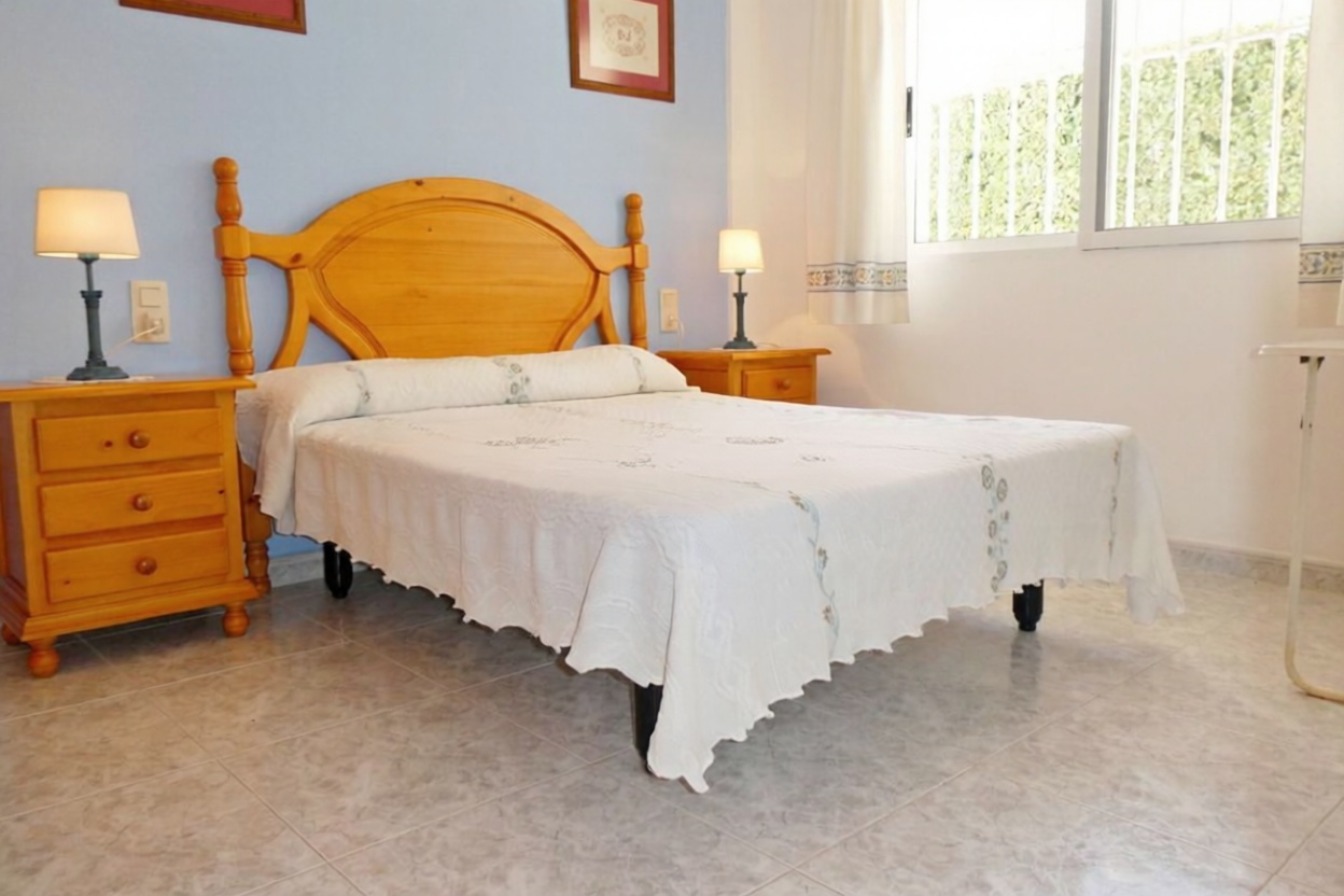 Apartamento à venda pé na areia em Denia — Quarto
