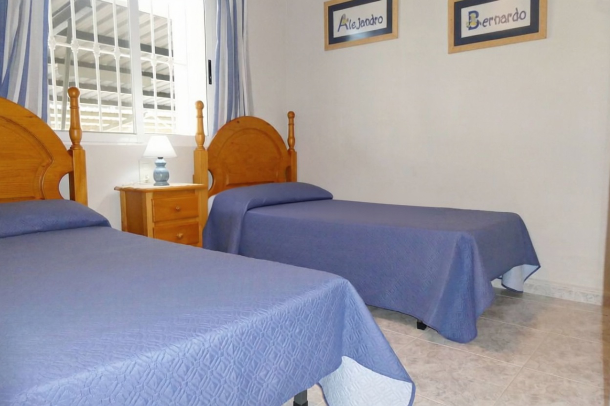 Apartamento à venda pé na areia em Denia — Quarto