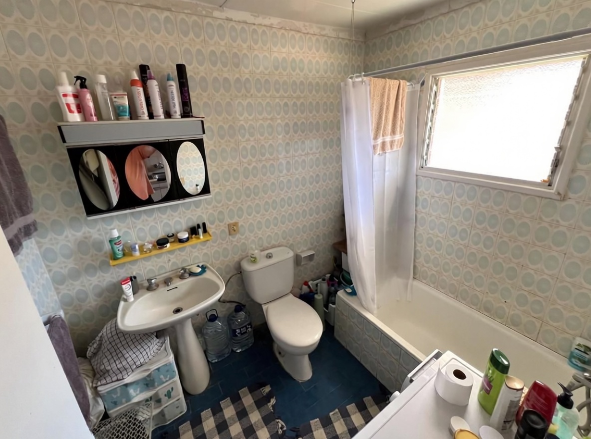 Studio zum Verkauf in direkter Strandlage in Icod de los Vinos — Bad