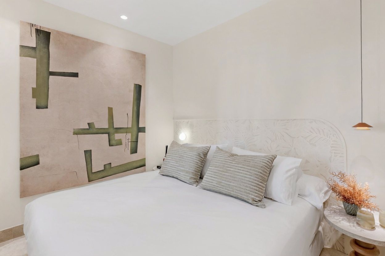 Villa à vendre avec accès direct à la plage à Estepona — Chambre