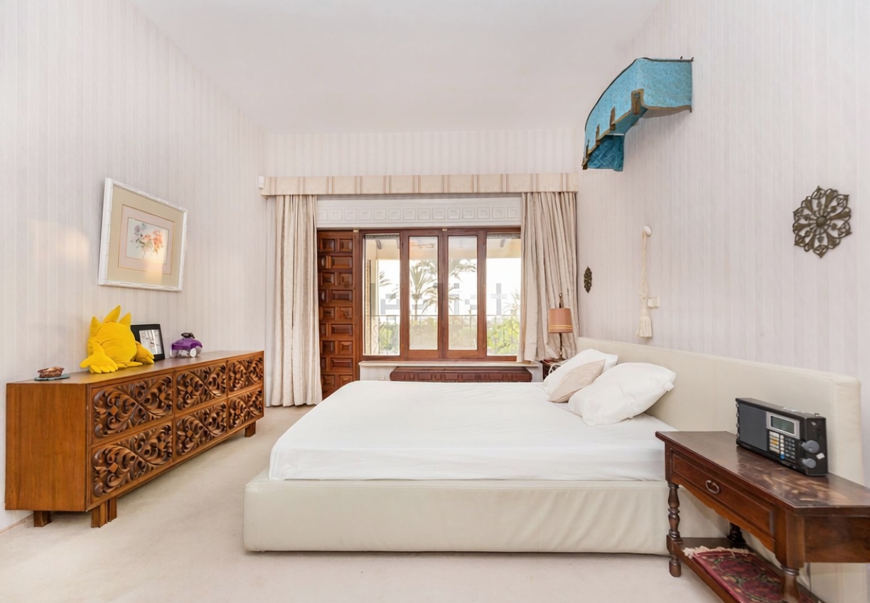 Chalet à vendre avec accès direct à la plage à Marbella — Chambre