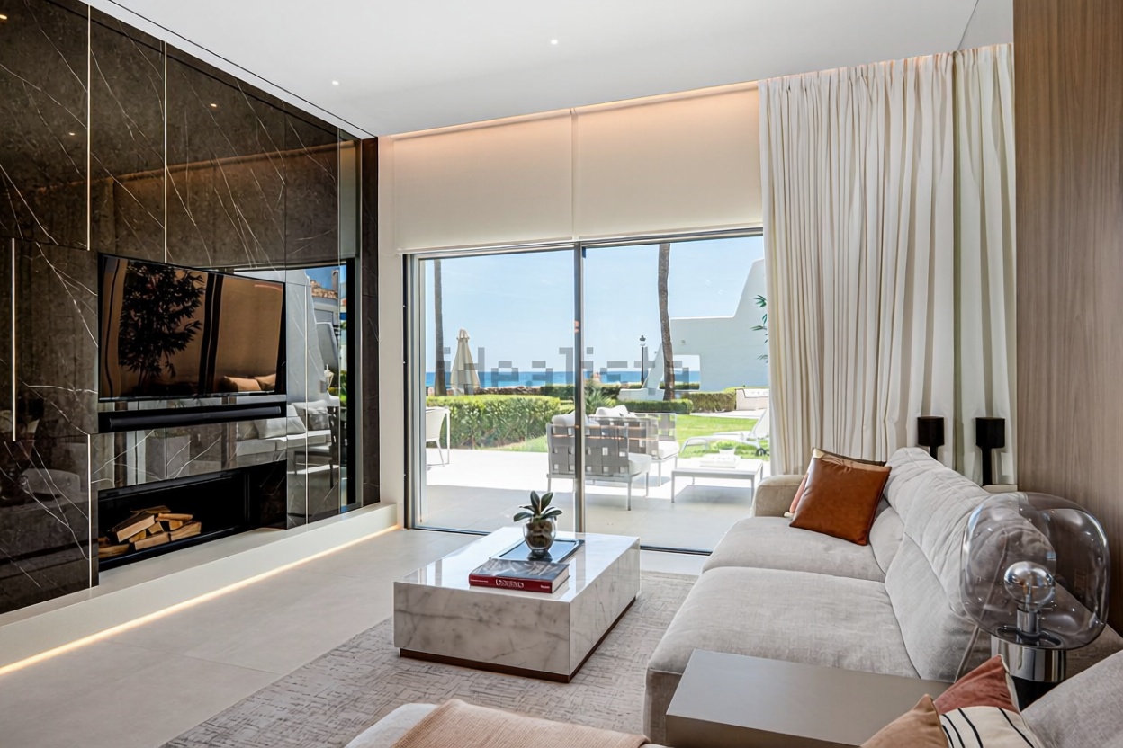 Chalet avec accès direct à la plage à Marbella — Terrasse mer
