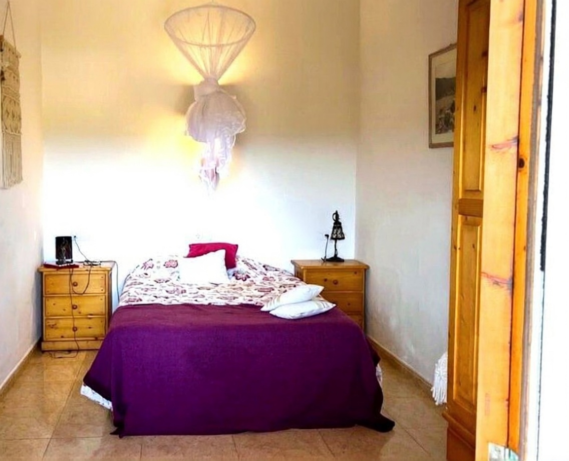 Chalet for sale with direct beach access in Sa Ràpita — Bedroom