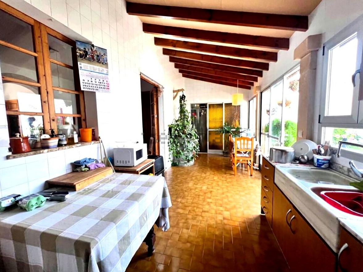 Chalet for sale with direct beach access in Sa Ràpita — Kitchen