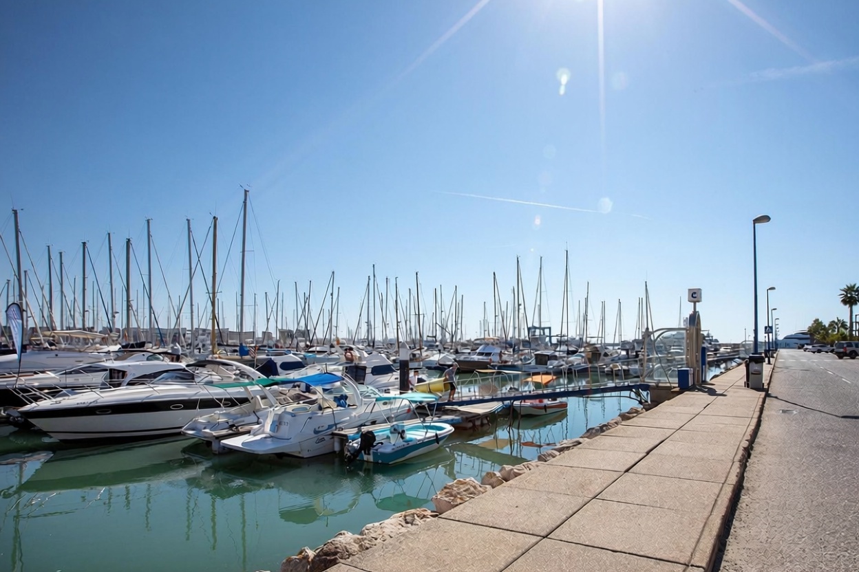 Chalé à venda com acesso direto à praia em El Puerto de Santa María — Vista mar