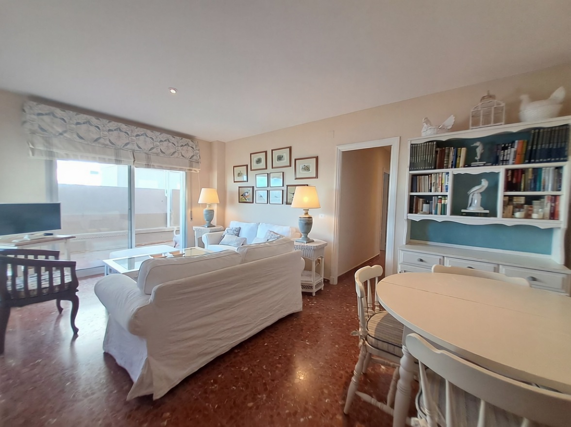Apartamento à venda pé na areia em El Puerto de Santa María — Sala