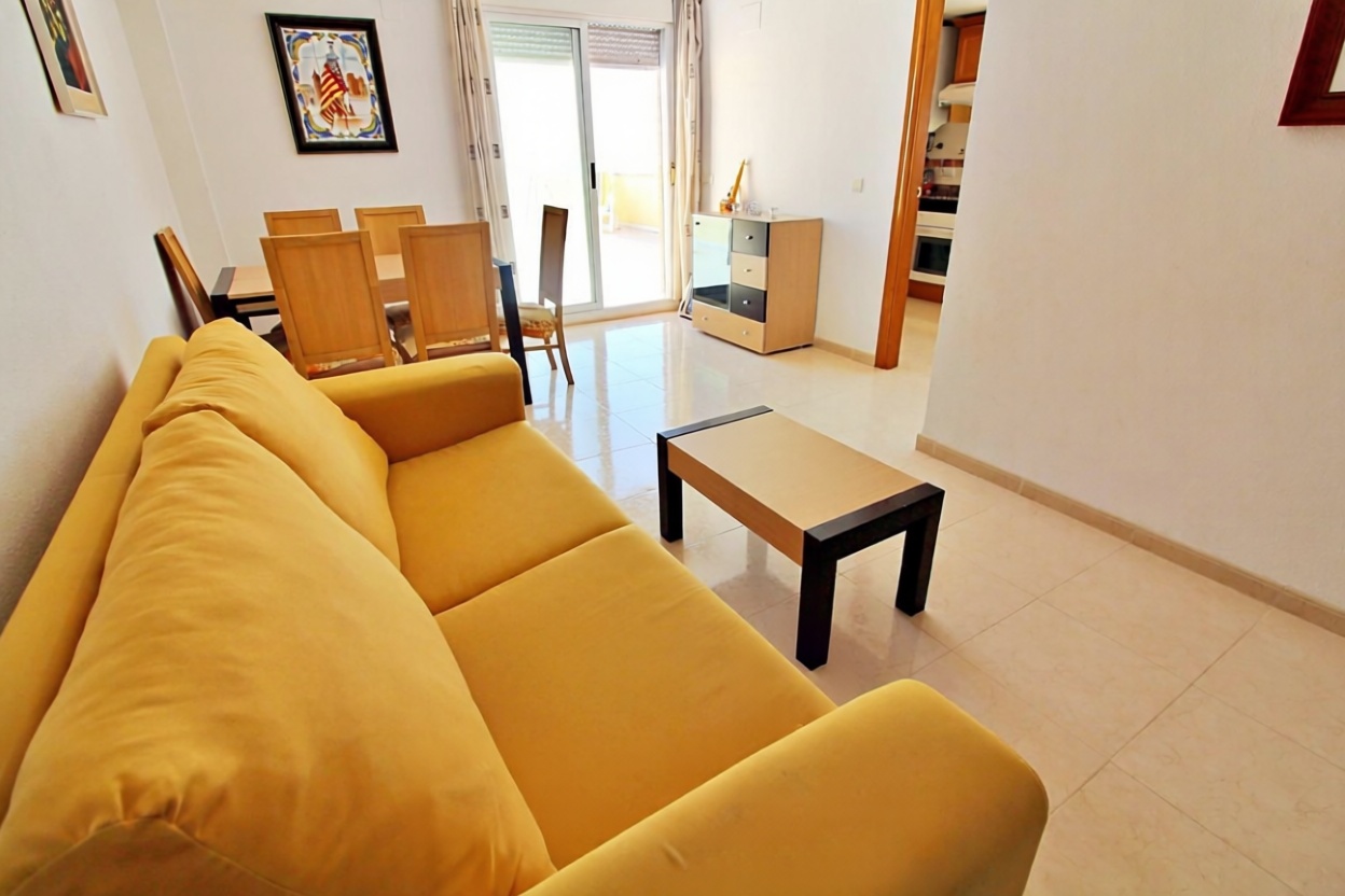 Flat for sale frontline beach in Oropesa del Mar — Living room