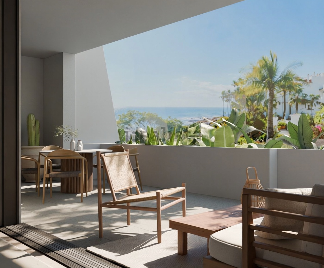 Flat for sale frontline beach in Marbella — Sea terrace