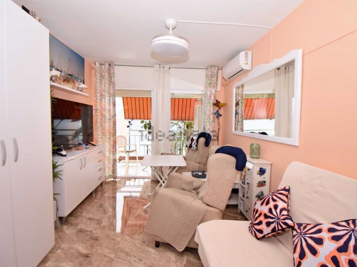 Appartement à vendre pieds dans l'eau à Fuengirola — Séjour