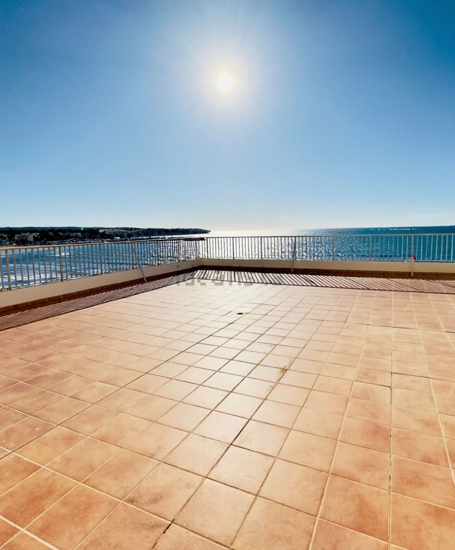 Attic for sale seafront in Palma de Mallorca