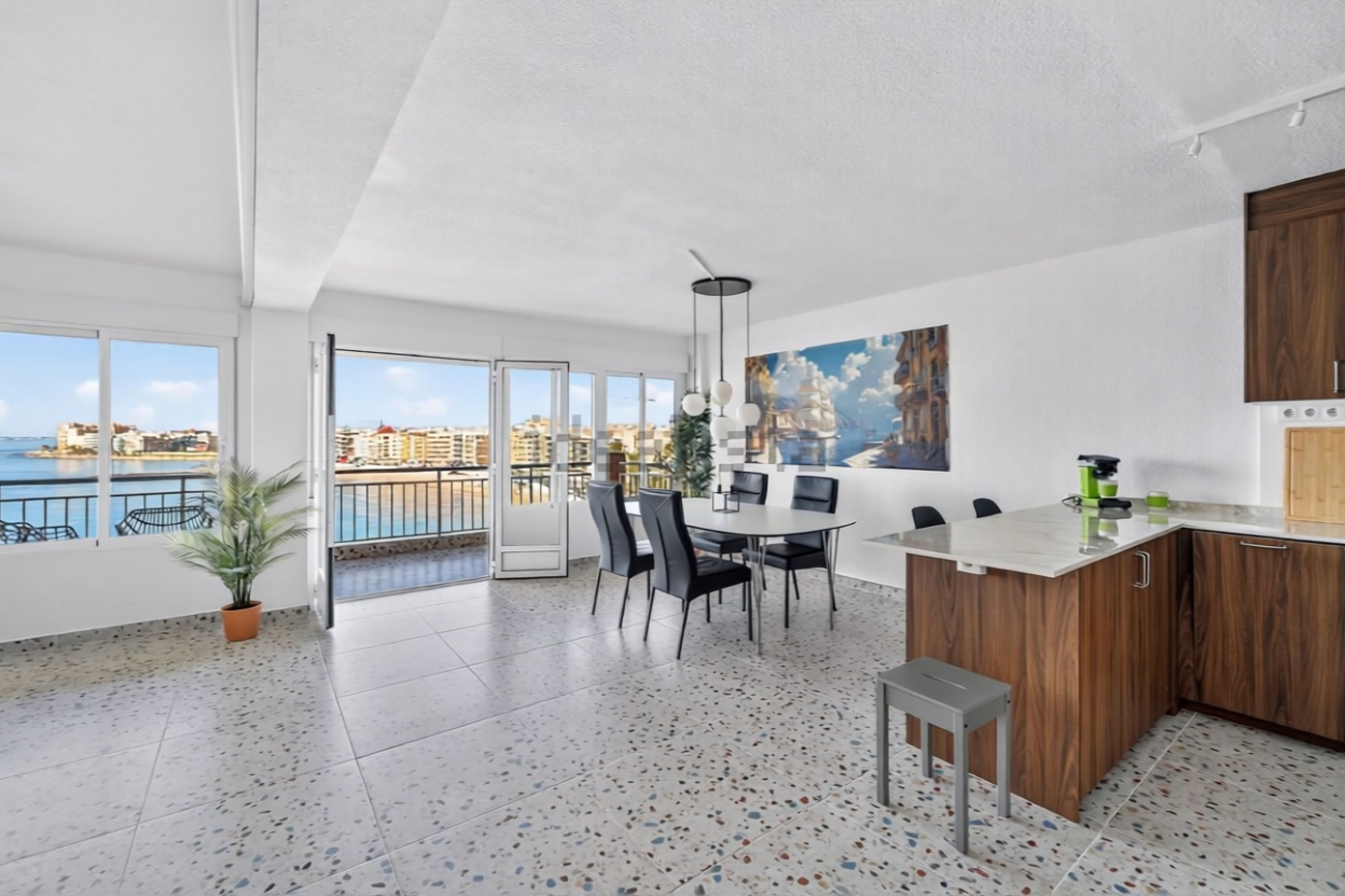 Apartamento em primeira linha de praia em Torrevieja