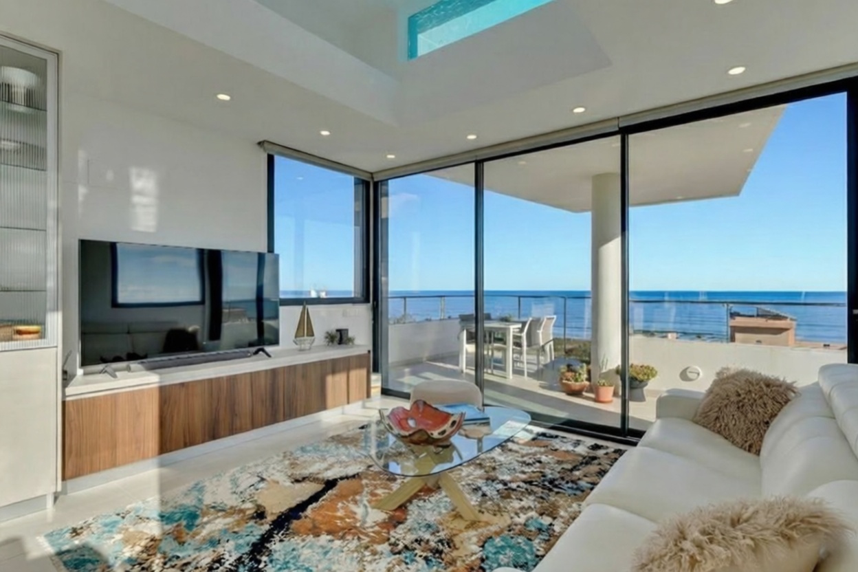 Appartement à vendre pieds dans l'eau à Oliva — Séjour