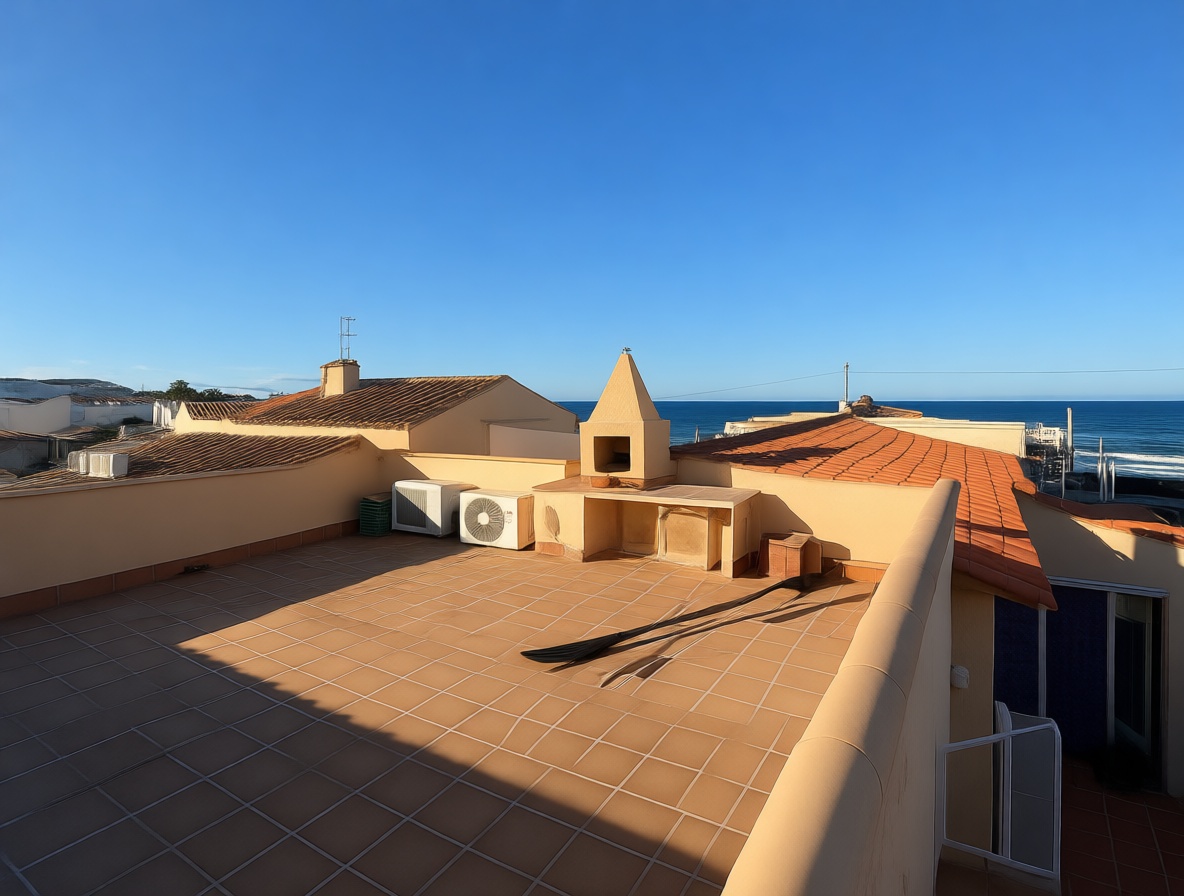 Chalet à vendre avec accès direct à la plage à Els Poblets — Terrasse mer