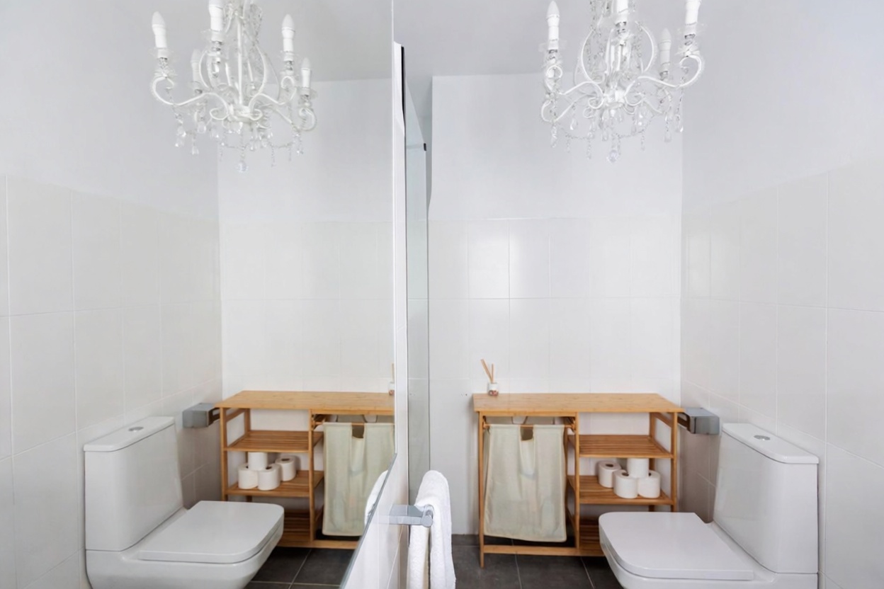 Chalet à vendre avec accès direct à la plage à Almuñécar — Sanitaires
